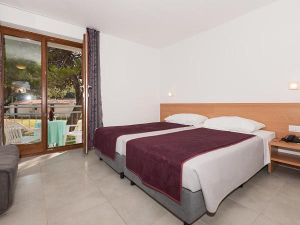 Maistra Select Villas Rubin Resort : photo 4 de la chambre chambre lits jumeaux standard
