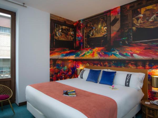 Casual Ilbira Granada : photo 10 de la chambre chambre double ou lits jumeaux avec balcon