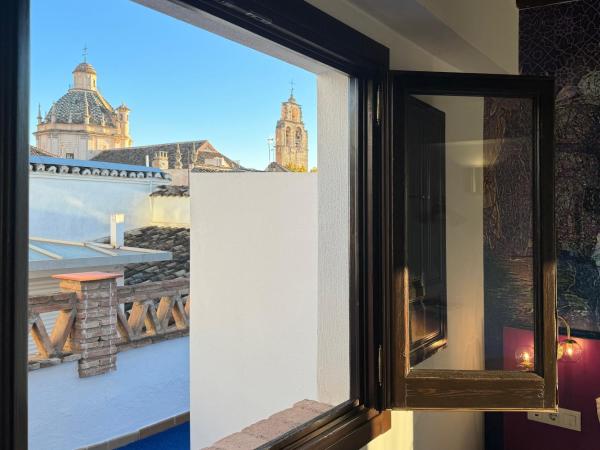 Casual Ilbira Granada : photo 10 de la chambre chambre double avec terrasse