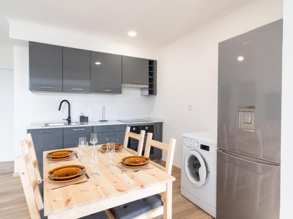 Alojamento da Avó Rosa : photo 5 de la chambre chambre double avec salle de bains privative