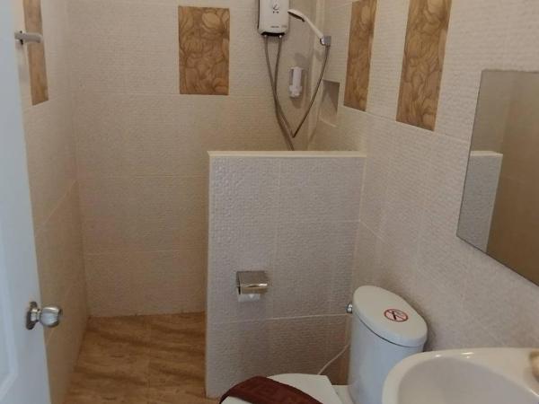 Panisara Pool Villa Resort Huahin : photo 4 de la chambre chambre familiale - vue sur jardin