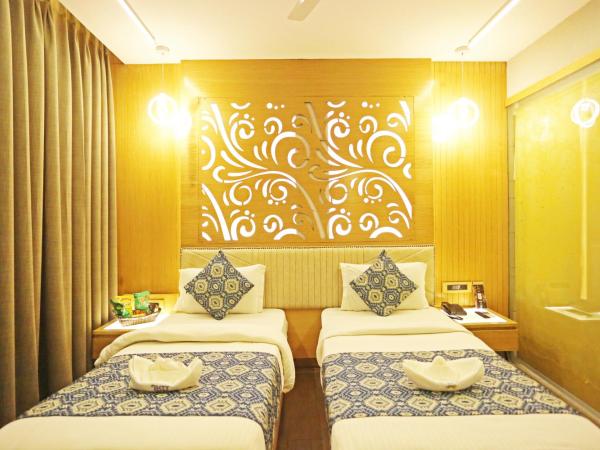 JRD Luxury-Business Hotel : photo 10 de la chambre premium twin room with complimentary hi tea from 04pm till 06pm