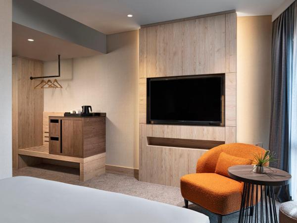 Crowne Plaza Istanbul - Ortakoy Bosphorus, an IHG Hotel : photo 4 de la chambre chambre standard lit queen-size