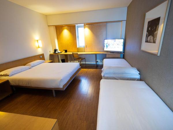 ETH Irún : photo 4 de la chambre chambre quadruple