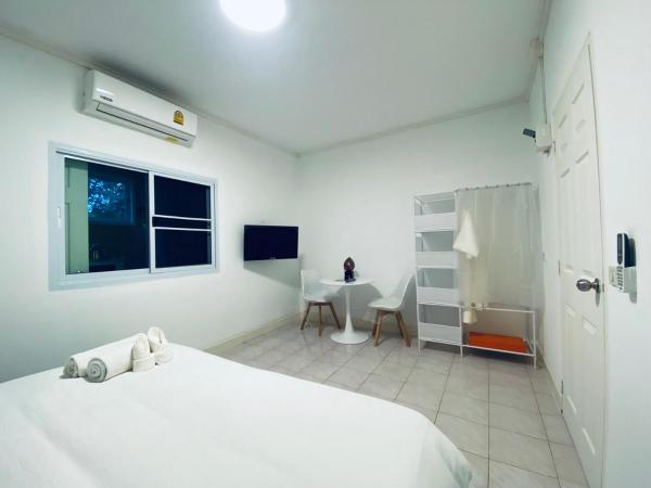 SLAV accommodation : photo 1 de la chambre appartement