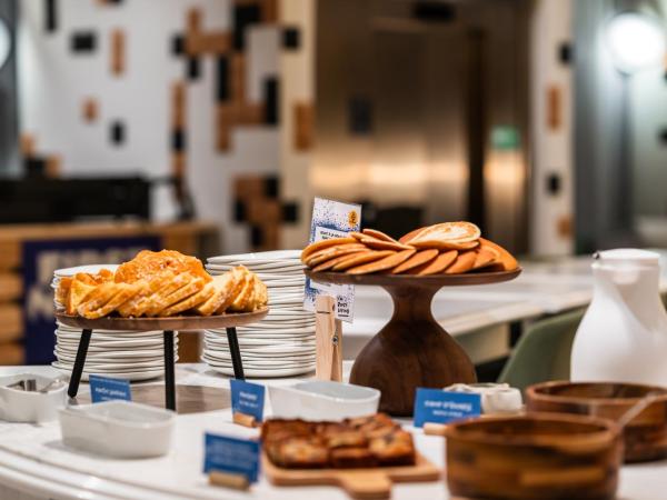 FirstName Bordeaux, Part of JdV by Hyatt : photo 1 de la chambre chambre lit king-size