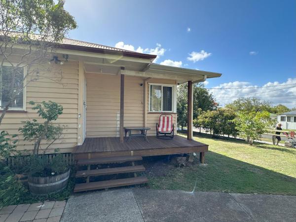 Hidden Little Gem/ Funky Corner/Boutique Granny Flat : photo 6 de la chambre chambre lits jumeaux avec balcon