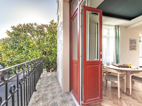 Hôtel & Spa Madison Saint Jean de Luz : photo 9 de la chambre appartement avec balcon