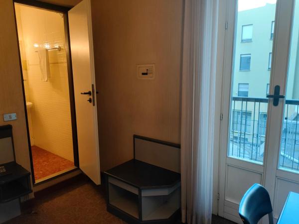 Hotel Ada : photo 3 de la chambre chambre double Économique