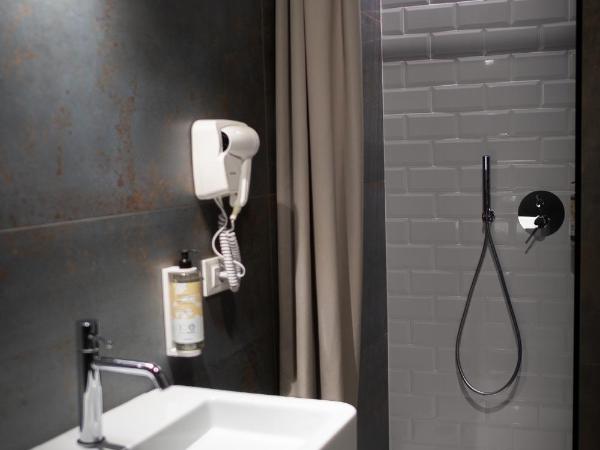 Hostelò - Luxury Hostel : photo 6 de la chambre chambre quadruple de luxe