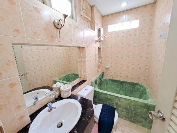 Prathana Garden Beach Resort : photo 6 de la chambre chambre lits jumeaux deluxe