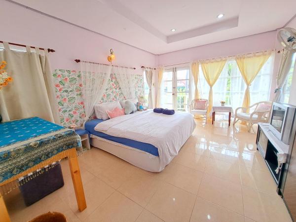 Prathana Garden Beach Resort : photo 4 de la chambre bungalow supérieur