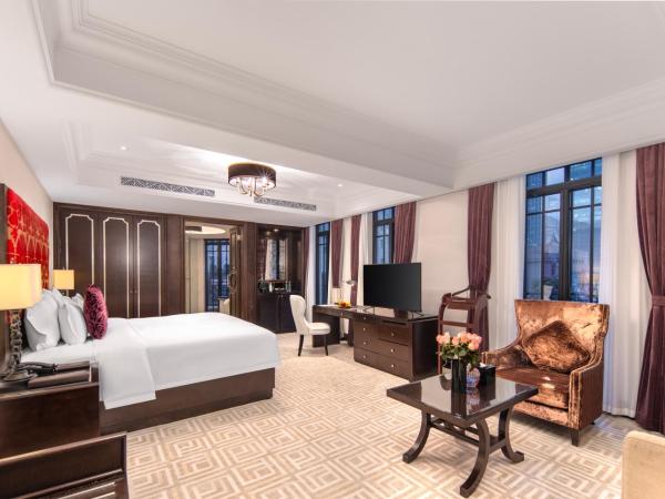 The Yangtze Boutique Shanghai - Free minibar for the first round of the day : photo 2 de la chambre art deco executive room - welcome benefits  & afternoon tea  *1 upon check in day per stay