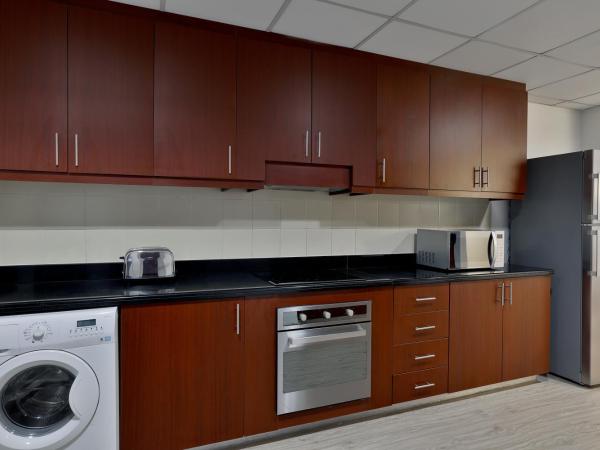 Hilton Dubai The Walk : photo 8 de la chambre suite familiale 4 chambres