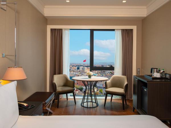 Windsor Hotel & Convention Center Istanbul : photo 3 de la chambre hébergement supérieur petit lit double - vue sur ville