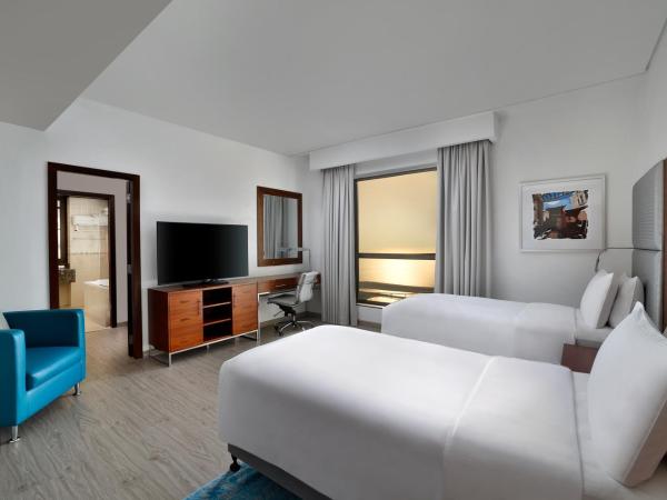 Hilton Dubai The Walk : photo 1 de la chambre studio lit king-size