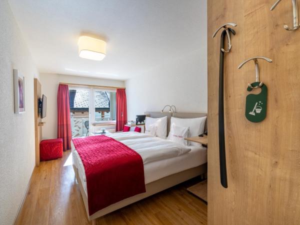 Hotel Sonne St. Moritz 3* Superior : photo 3 de la chambre chambre double standard - bâtiment principal