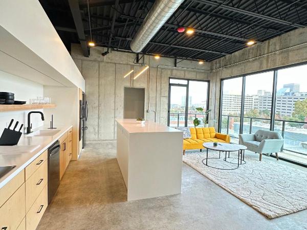 Left Frame Lofts 410, Where luxury meets history : photo 6 de la chambre appartement 2 chambres