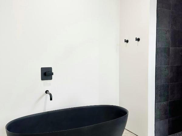 Left Frame Lofts 410, Where luxury meets history : photo 8 de la chambre appartement 2 chambres