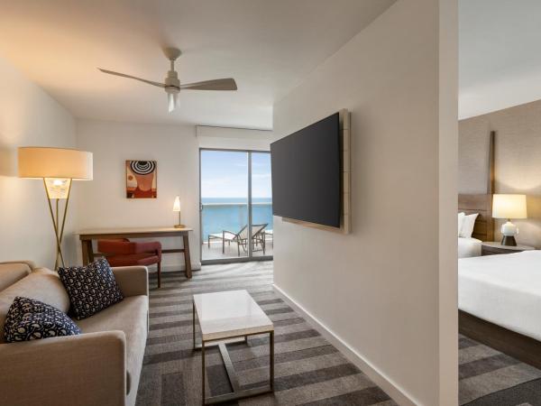 Hilton Cabana Miami Beach Resort : photo 4 de la chambre suite junior 2 lits queen-size avec balcon - côté océan