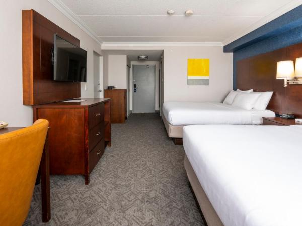 Comfort Inn & Conference Centre Toronto Airport : photo 3 de la chambre chambre avec 2 grands lits queen-size 