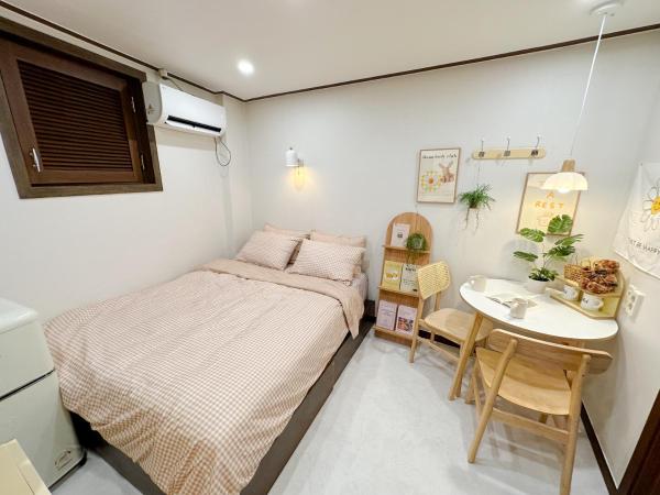 8 Hotel : photo 1 de la chambre chambre lit queen-size