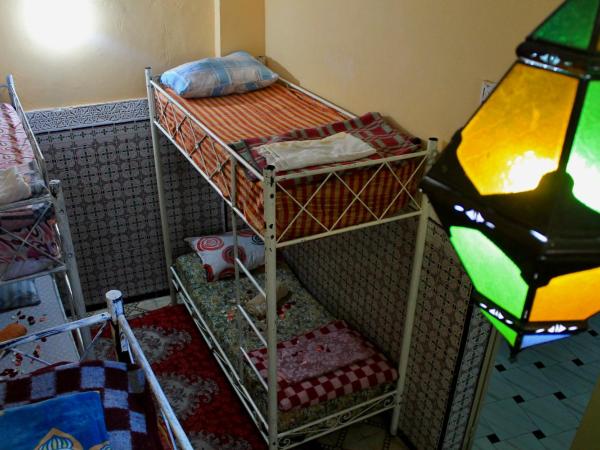 Hostel kif kif annex : photo 4 de la chambre lit dans dortoir mixte de 8 lits 