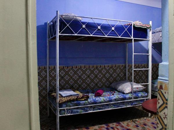 Hostel kif kif annex : photo 4 de la chambre lit dans dortoir mixte de 6 lits