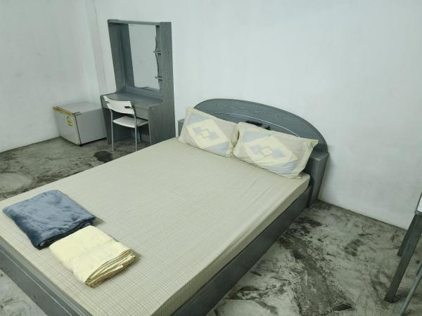 Green Apartment Kaset : photo 6 de la chambre chambre double Économique