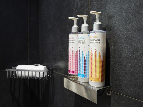 Hôtel Alt Québec : photo 4 de la chambre chambre lit queen-size