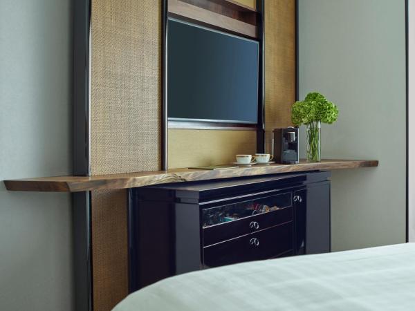 Shangri-La Singapore : photo 4 de la chambre chambre lit king-size deluxe aile tour