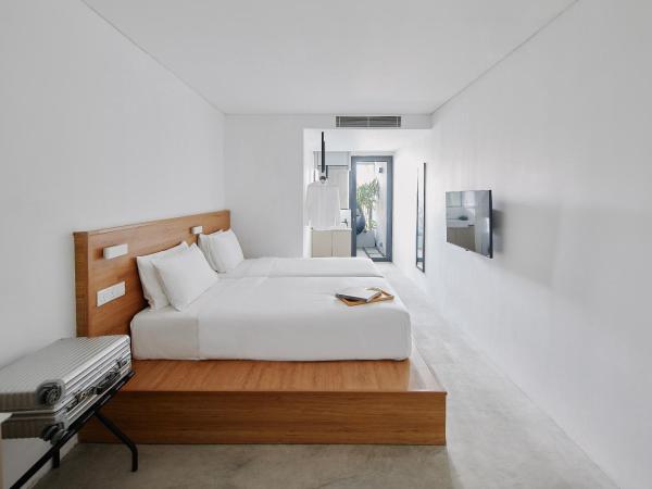 Lloyd's Inn Kuala Lumpur : photo 1 de la chambre chambre double ou lits jumeaux supérieure avec terrasse