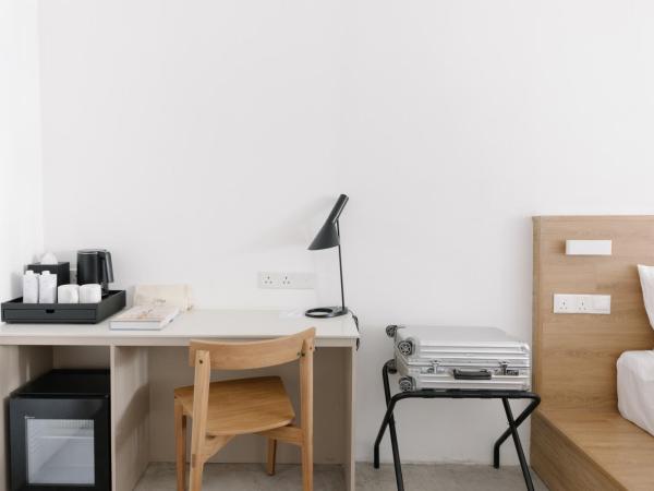 Lloyd's Inn Kuala Lumpur : photo 2 de la chambre chambre double ou lits jumeaux supérieure avec terrasse