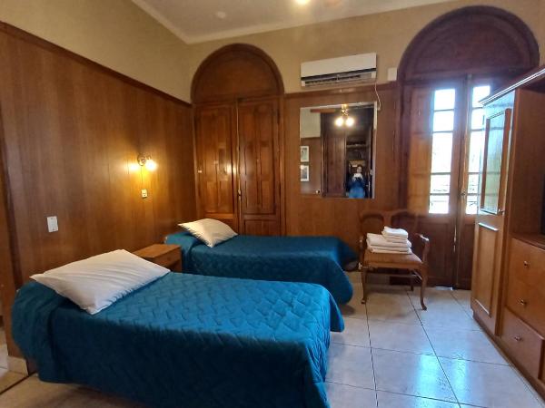 Cordoba Yolanda Hotel : photo 2 de la chambre chambre quadruple