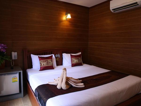 Tanee Place : photo 4 de la chambre chambre double deluxe avec balcon