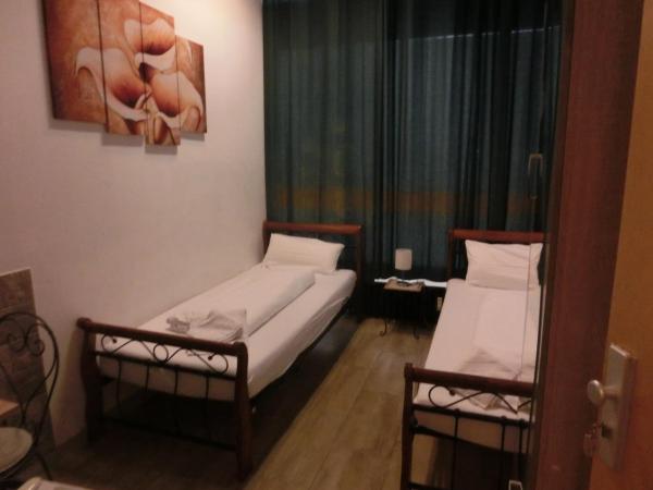 Pension Stadtpark : photo 7 de la chambre chambre lits jumeaux