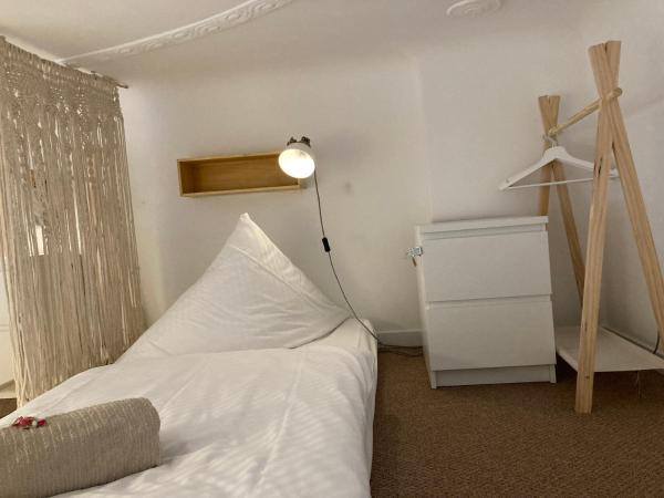 Minimal Hostel No 41 : photo 7 de la chambre lit dans dortoir 6 lits