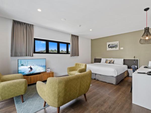 The Kingsford Brisbane Airport, Ascend Hotel Collection : photo 6 de la chambre deluxe king suite - wheelchair accessible/non-smoking