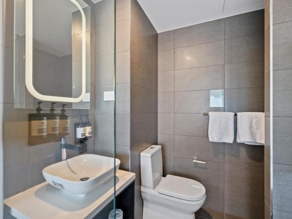 The Kingsford Brisbane Airport, Ascend Hotel Collection : photo 10 de la chambre corner queen suite with balcony - non-smoking