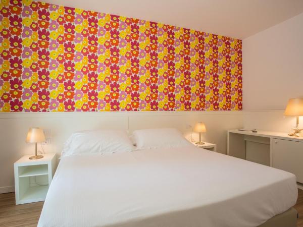 Rimini Suite Hotel : photo 4 de la chambre chambre double supérieure