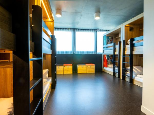 The People - Paris Marais : photo 2 de la chambre lit dans dortoir mixte de 8 lits