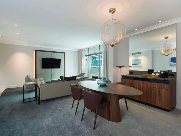 Parmelia Hilton Perth : photo 3 de la chambre suite lit king-size premier