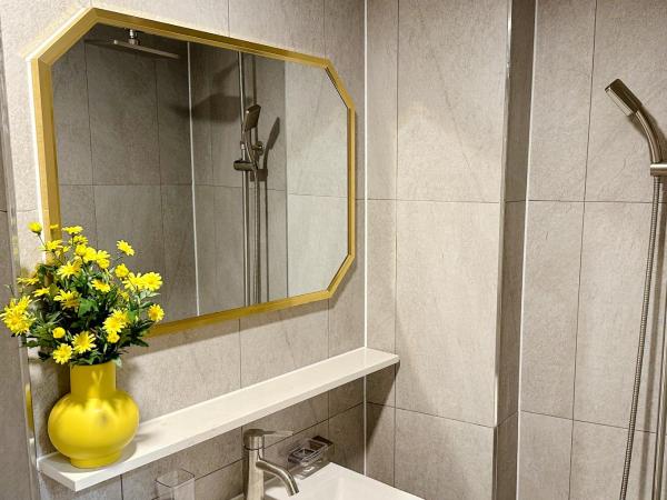 8 Hotel : photo 7 de la chambre chambre supérieure lit queen-size