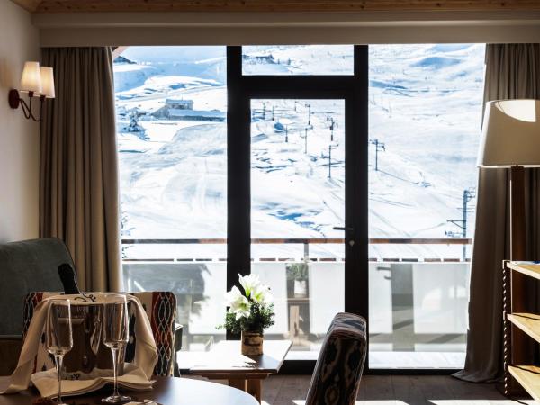 Alpes Hôtel du Pralong : photo 1 de la chambre suite avec balcon