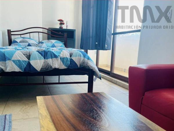 TMX HOSTAL : photo 10 de la chambre chambre lit queen-size avec balcon