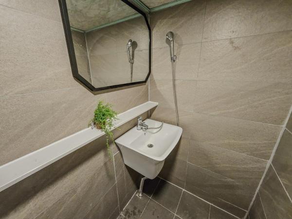 Seoul Stay : photo 4 de la chambre chambre double avec salle de bains privative