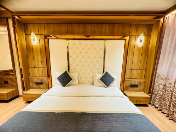 Hotel Safari : photo 4 de la chambre chambre lit king-size