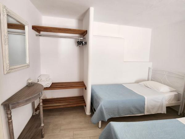 Hotel Kastelakia Mykonos : photo 10 de la chambre chambre triple