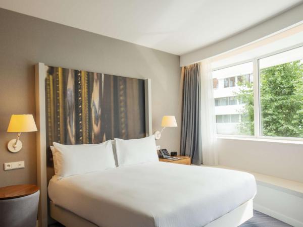 DoubleTree by Hilton Wroclaw : photo 1 de la chambre suite 1 chambre lit king-size