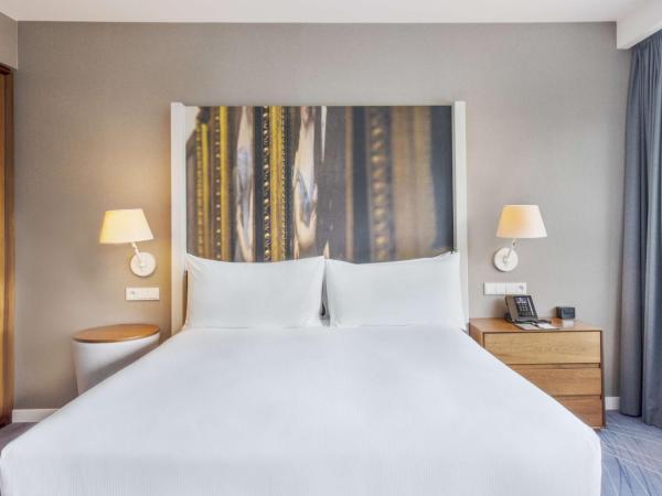 DoubleTree by Hilton Wroclaw : photo 3 de la chambre suite 1 chambre lit king-size